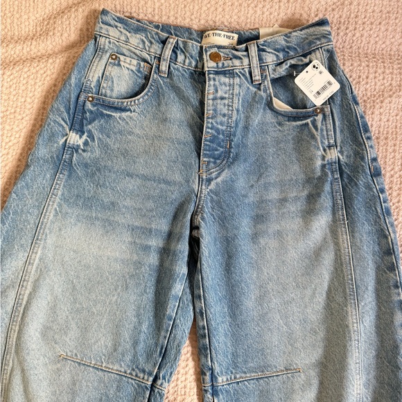 We The Free Good Luck Mid-Rise Barrel Jeans EUC - Picture 3 of 11